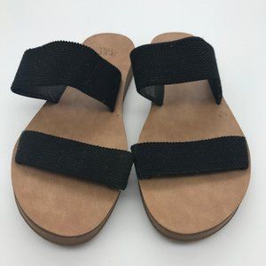 Time and Tru Sandals Shade and Shore (Size 7-8)